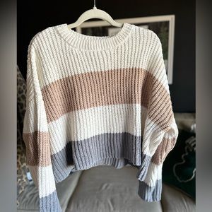 Moon & Madison Cropped sweater L